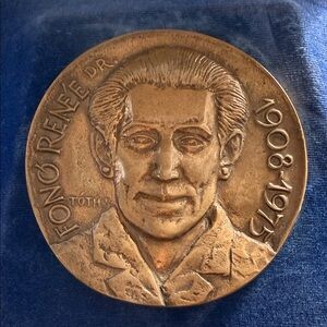 Bronze Commemorative Medal-bronze medallion commemorates Dr Renée Fong 1908–1975